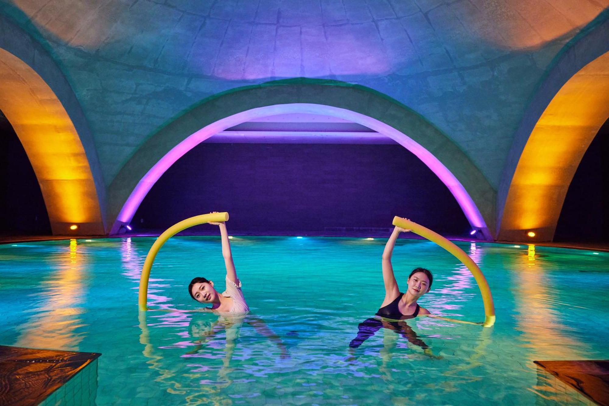We Hotel Jeju Seogwipo Eksteriør billede