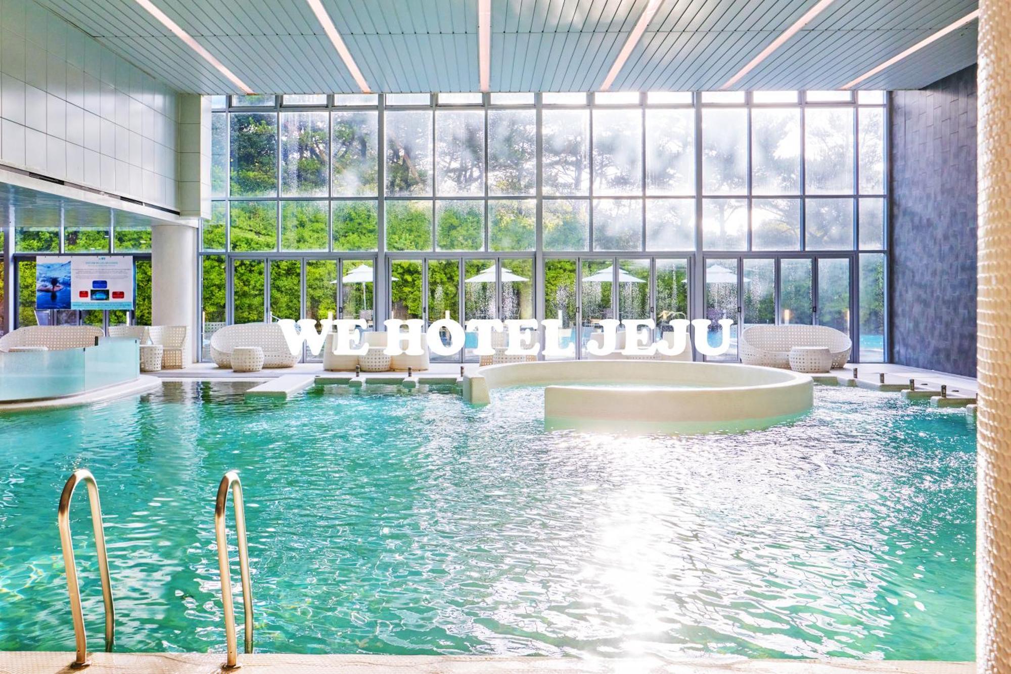 We Hotel Jeju Seogwipo Eksteriør billede